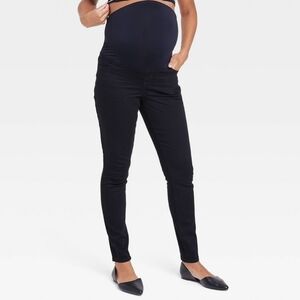 NWT Maternity Black Skinny Jeans